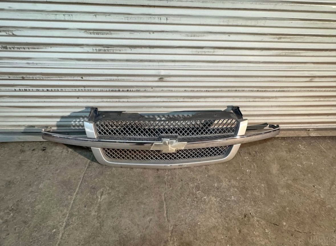 2003-2007 chevy silverado cateye grill