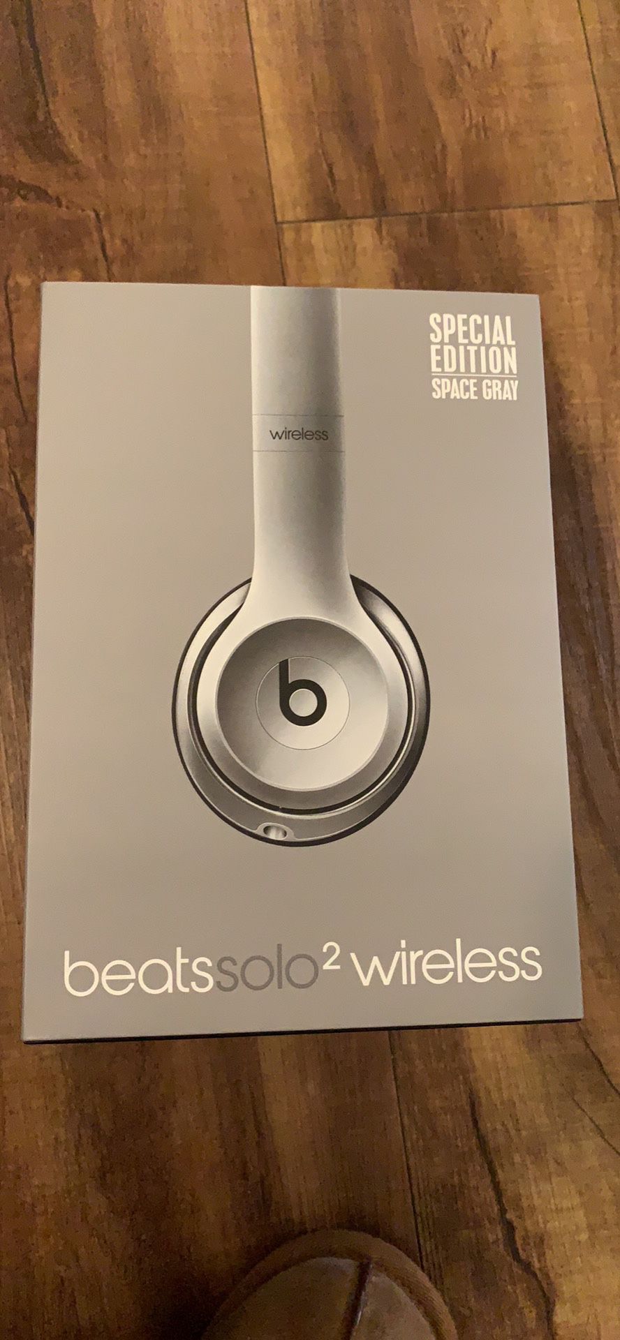 Beats solo wireless 2 headphones special edition space grey