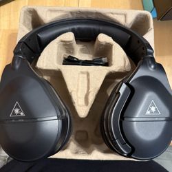Turtle Beach Stealth 600 Gen 2 USB Wireless Amplified Gaming Headset For PS5, PS4, PS4 Pro, Nintendo Switch, PC & Mac