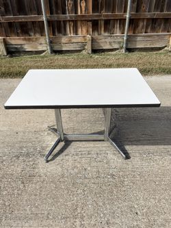 Rectangular Laminate Restaurant/Cafeteria/Cafe Table