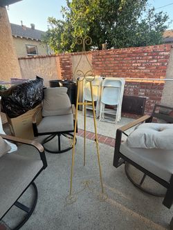 2 Frame stands
