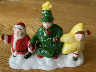 Department 56 “We’re Going to a Christmas Pageant” Figurine 