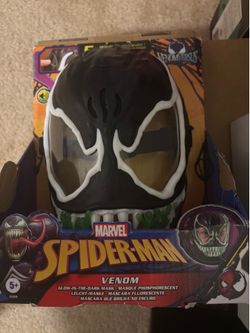 Venom mask