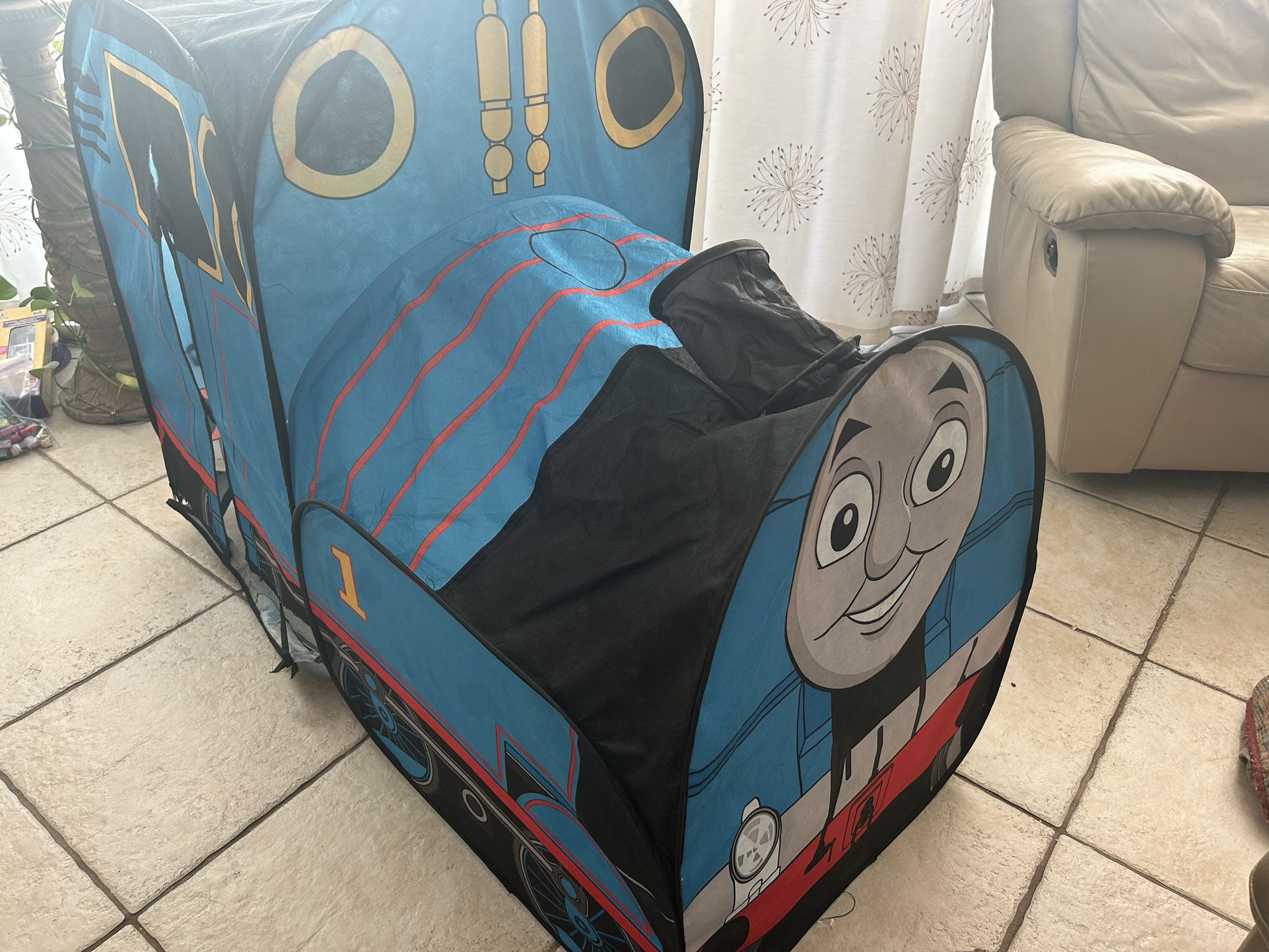 Thomas And Friends Train Pop Up Tent Hut - Books Series And Reader