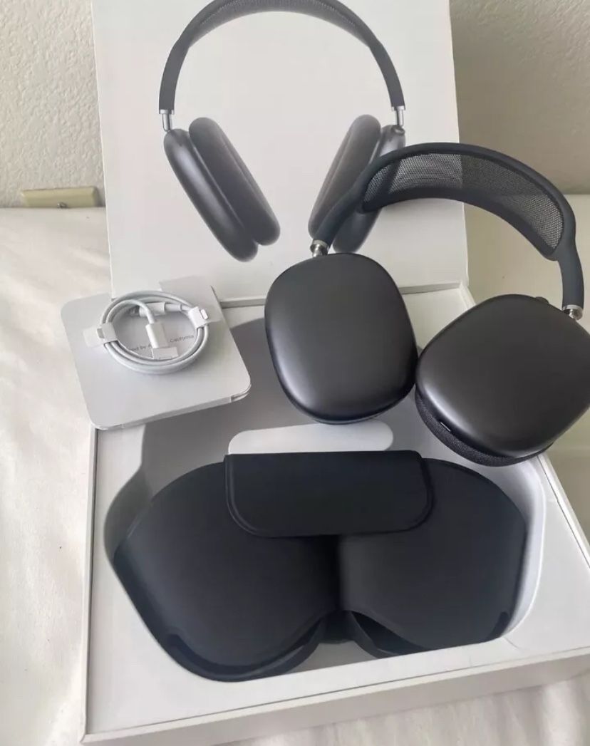 Air Pod Maxes - Space Gray 