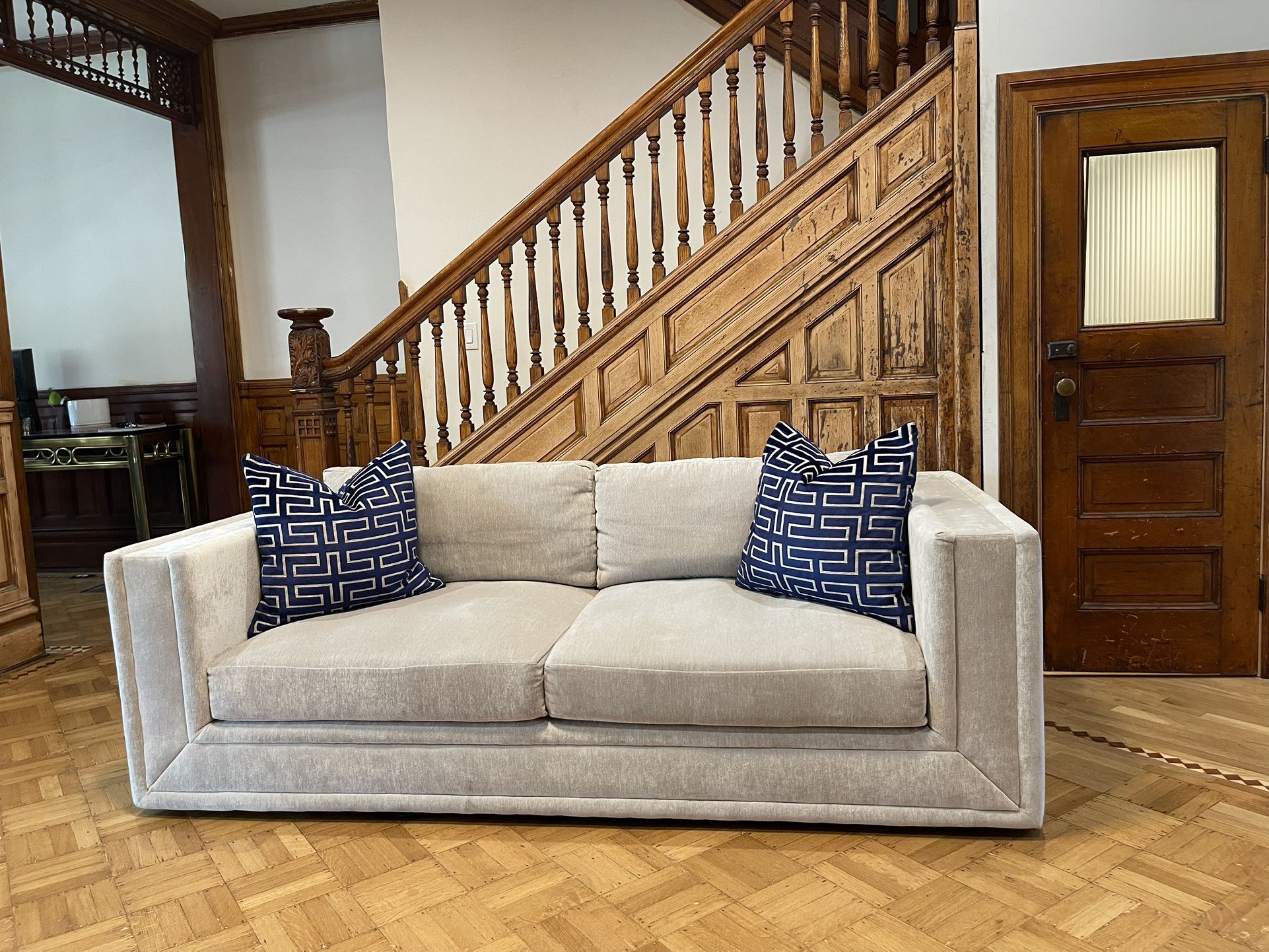 Luka Sofa - Z Gallerie