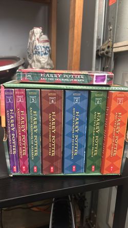 Entire Collection of Harry Potter extra book number 2