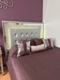 Like New Mirrored LED Tufted Upholstered Queen Bed Frame