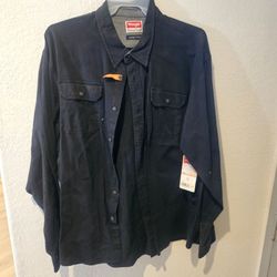 Wrangler Comfort Flex Button-Up Shirt