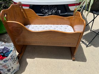 Wooden crib
