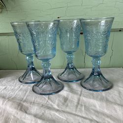 Vtg Tiara Indiana Glass “The Lord’s Supper” Ice Blue Wine Chalice, Goblet, Religious Communion Glasses Set of 4 Last Supper Christian
