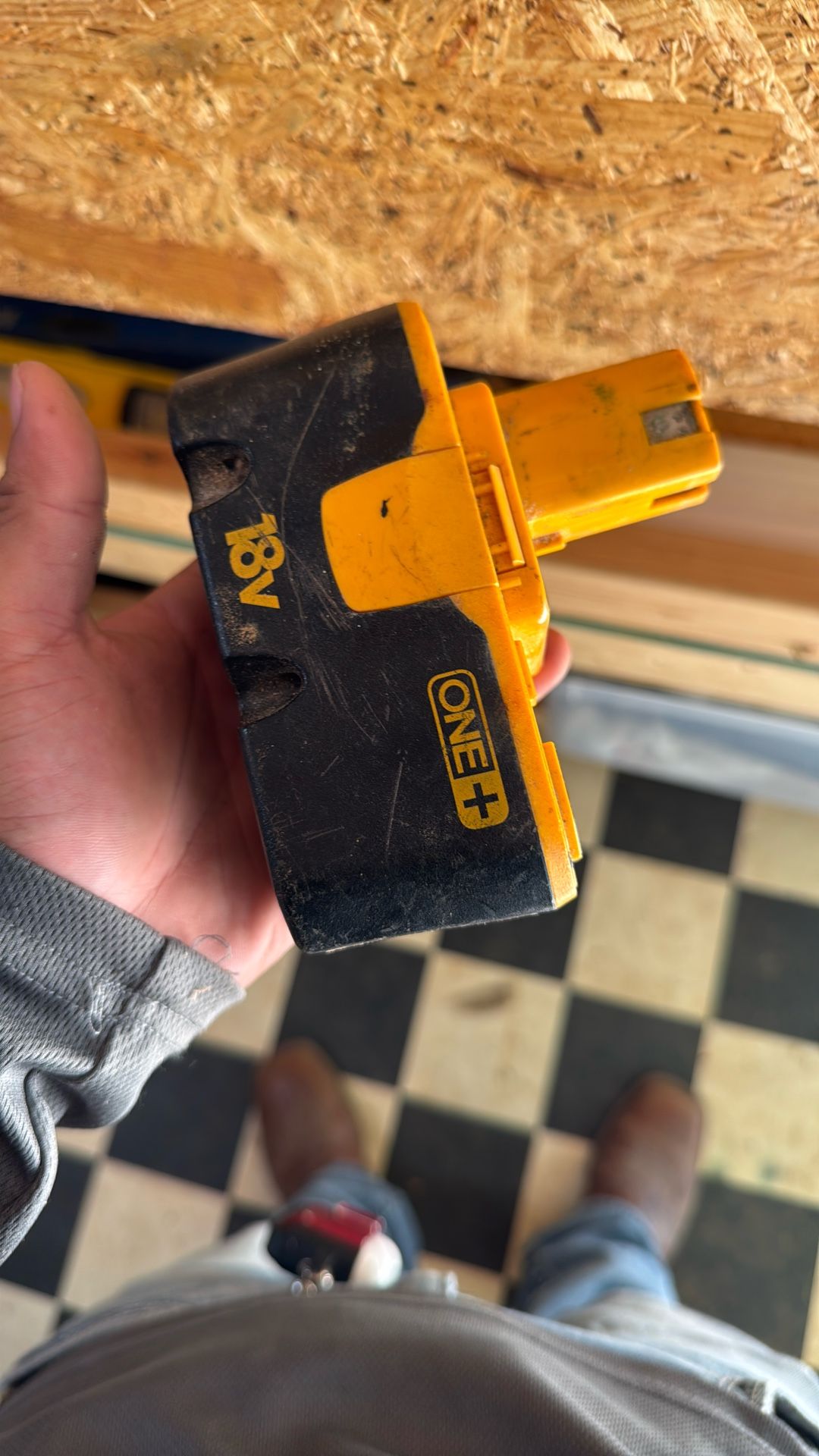 RYOBI BATTERY 18V
