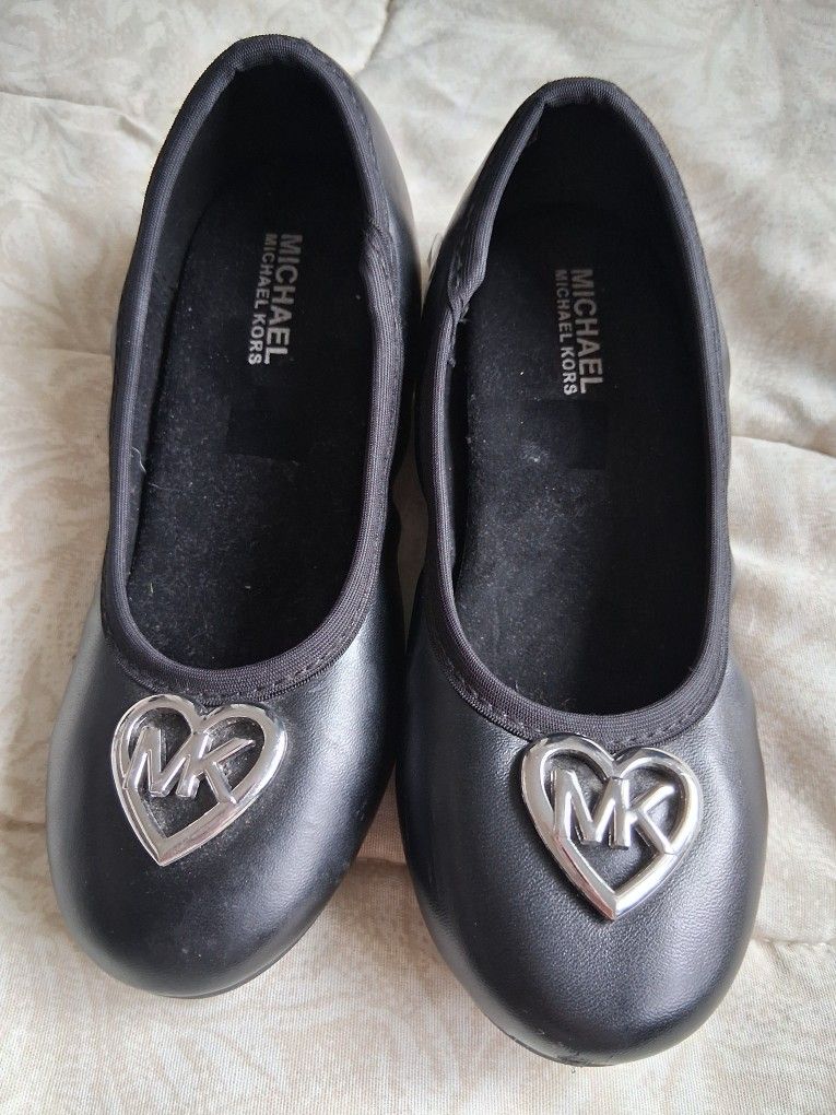 Michael Kors Classic Black Ballet Flats Size 2 Girls Heart Design Logo Excellent