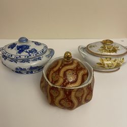 Serving Dishes Covered Casseroles Kitchen Lot Of (2)