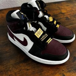 Nike: Jordan 1 Mid SE "Black/Dark Beetroot" Women's Shoe 