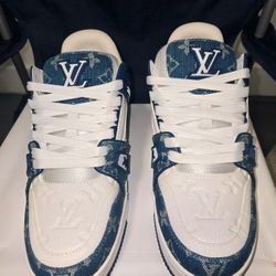 Louis Vuitton Trainer Sneaker Size 9 Blue
