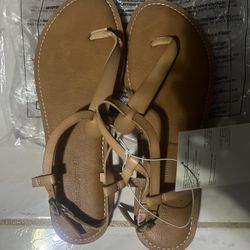 Amazon Essentials Women's Casual Thong Sandal with Ankle Strap