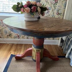 Round Oak Table