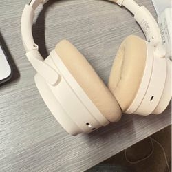 bran new Wireless Headphones 