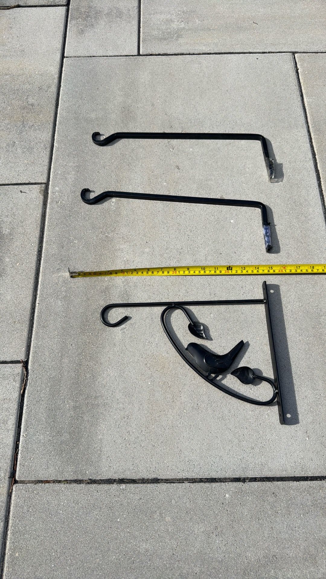 Plant hangers with fasteners