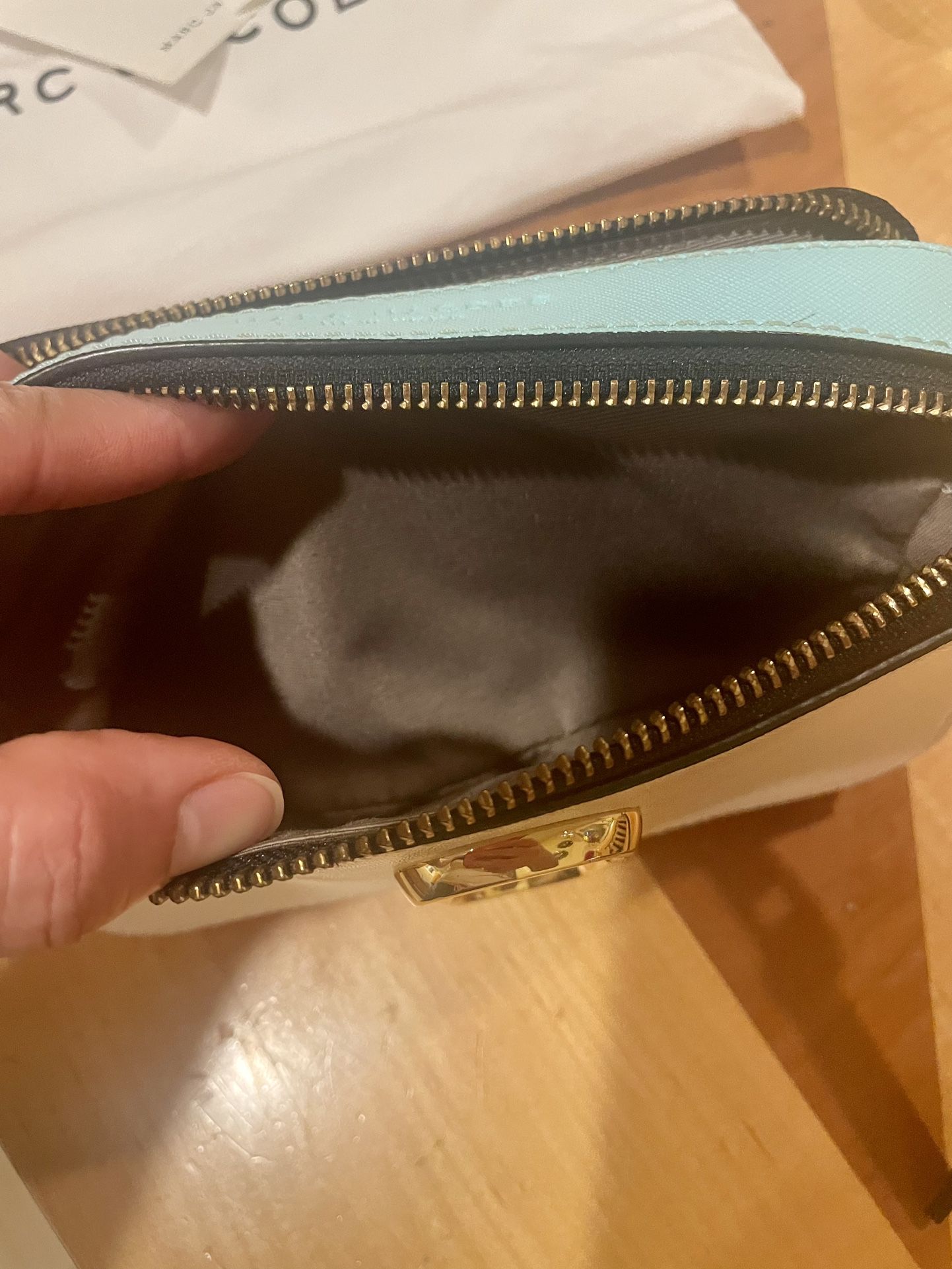 Marc Jacobs Snapshot Bag for Sale in Brooklyn, NY - OfferUp