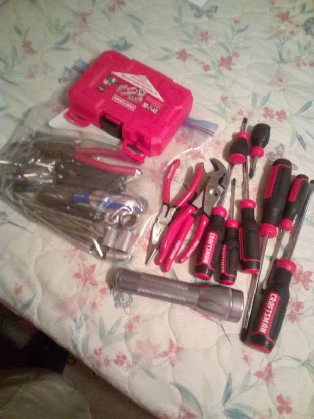 Tools, Ready For Pickup, Selling Everything Together As A Lot 