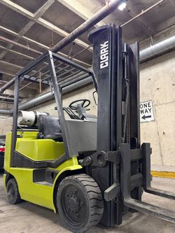 CLARK forklift for sale 5500 lb, 3 stage