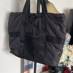 Under Armour Women’a Sport Travel Gym Bag