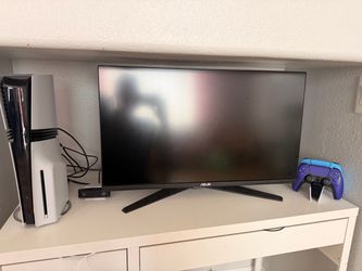 Ps5 pro , 4k gaming monitor, controllers , camera ,