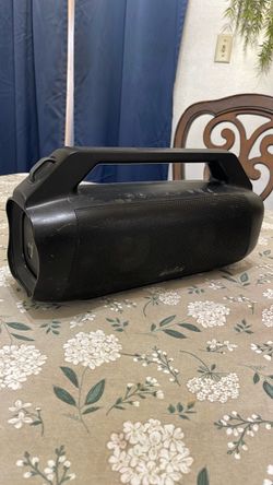Sound core motion boom speaker