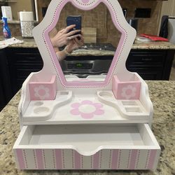 Kids Table Top Vanity