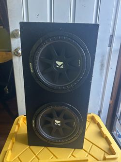 Kicker Comp Dual Subwoofer Enclosure