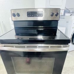 GE Glass Top Stove