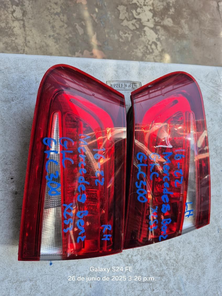 Mercedes Benz GLC Glc300 Tail Light Trunk Oem