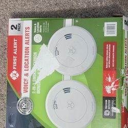 First Alert Voice & Location Alerts 2-in-1 Smoke & Carbon Monoxide Alarms 2-Pack