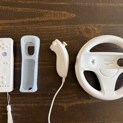 Wii Controller + Attachments