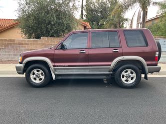 2000 Isuzu Trooper