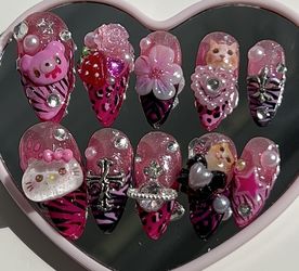 Press on nails