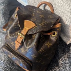 (Original )Small Size Louis Vuitton Located In Mesa 