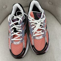 Saucony ProGrid Omni 9