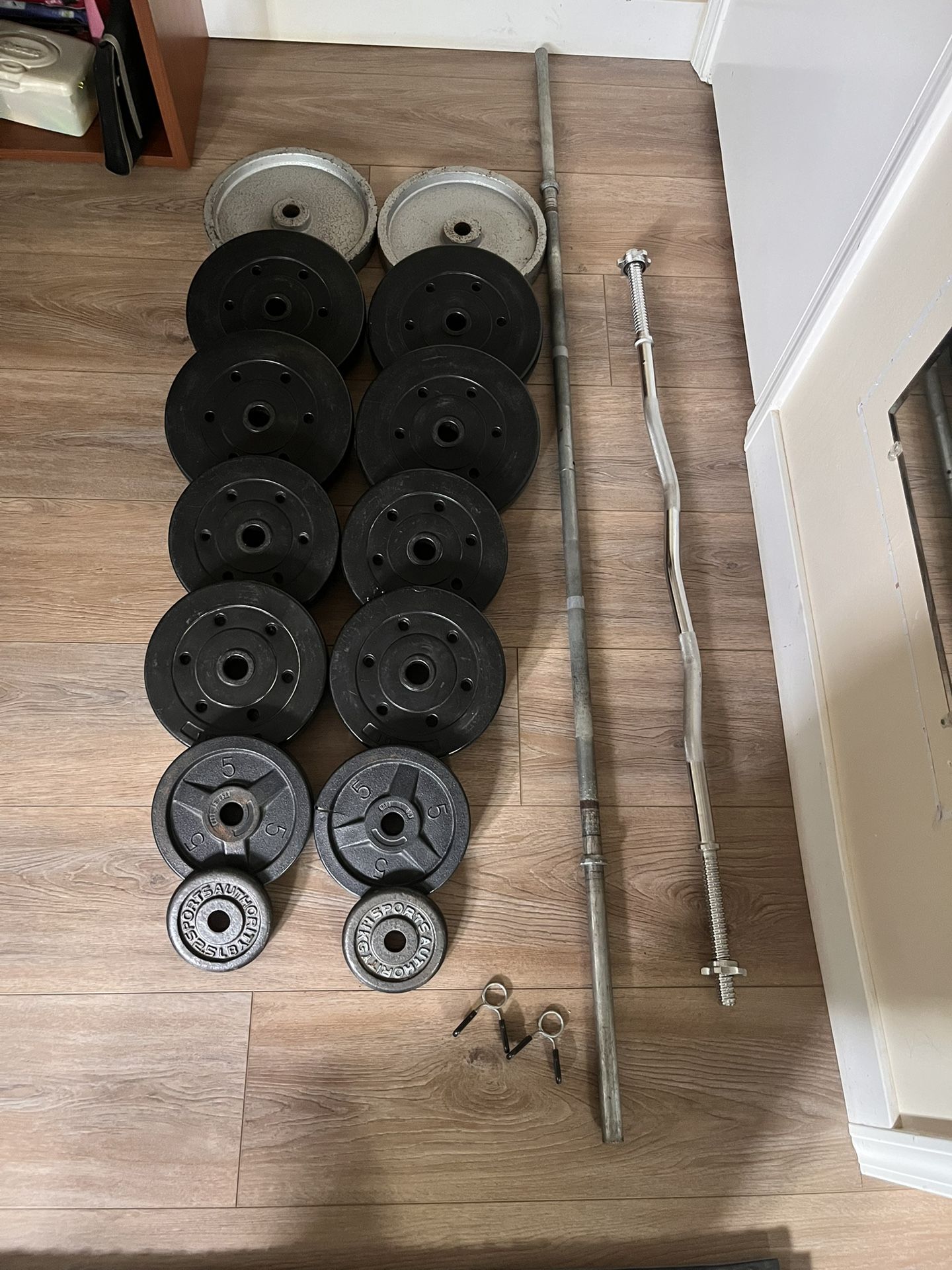 165lbs Weights With Barbell and Ez Bar