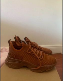 Women Shoes (Sz. 8.5)