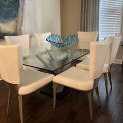 DINNER ROOM TABLE (6 LEATHER CHAIRS)