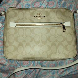 Coach Messenger Bag