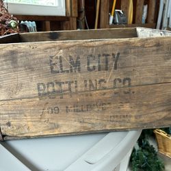 1947 Elm City Bottling Company Wood Crate New Haven, CT