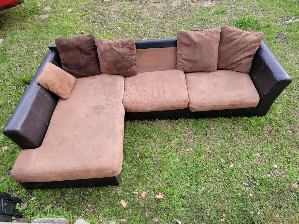 Sectional Couch 