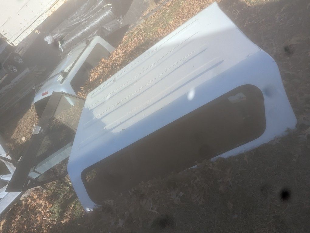 Toyota Tacoma Cab Cover