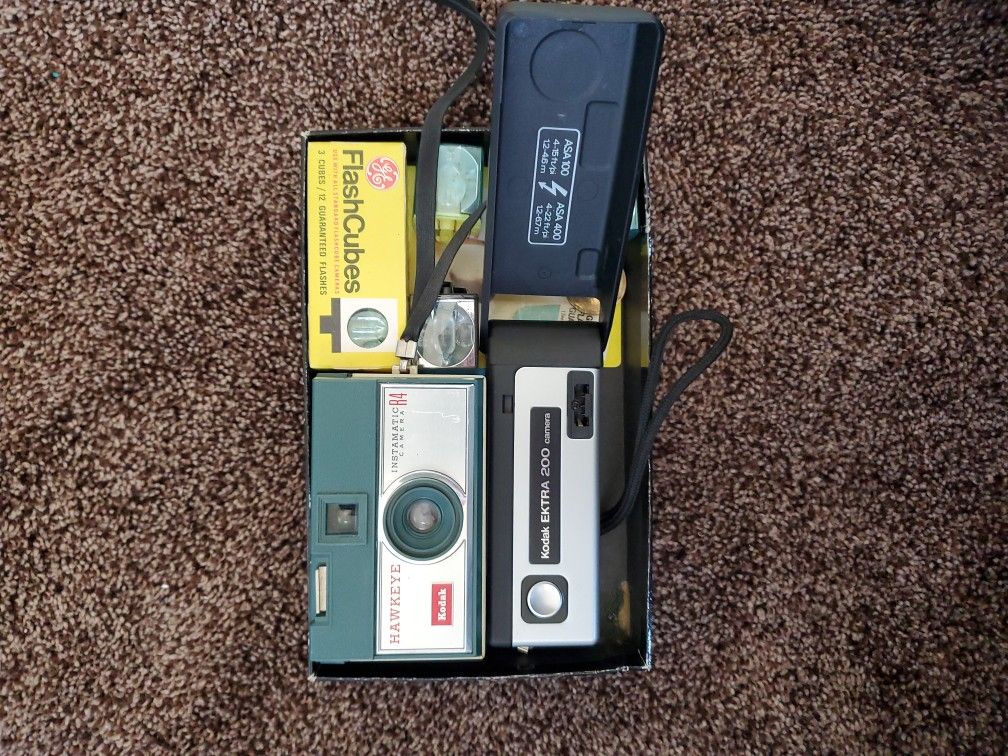 Kodak Hawkeye Kodak Ektra 200 Camera