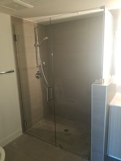 Shower door new and mirrors new good price