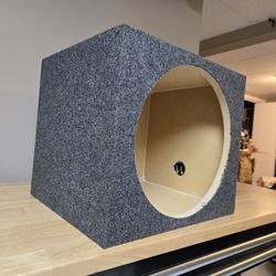 Brand New 15' Sealed Subwoofer Enclosure 